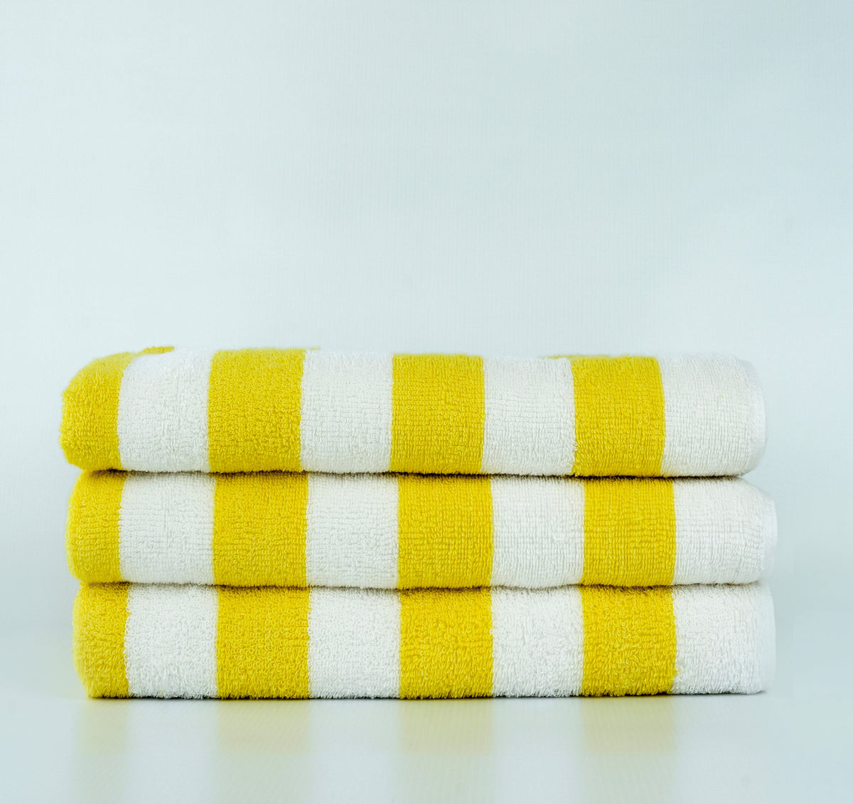 HR Cotton yellow and white Palm cabana stripe towel. Selling quantity is stated in the listing.