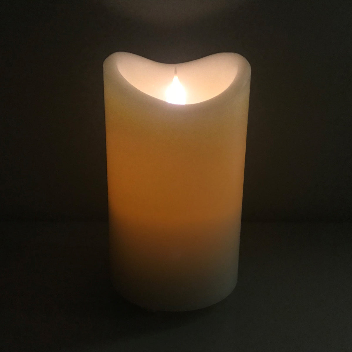 3.5" x 6.5" Ivory Wax Bluetooth Candle with 3D Moving Flame