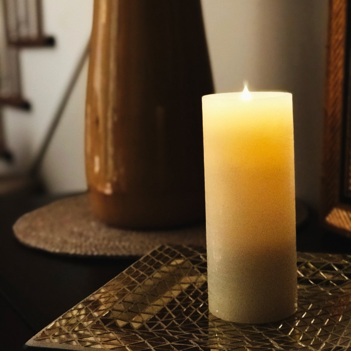 Solaré Distressed 3D Virtual Flame 3x7 Wax Candle
