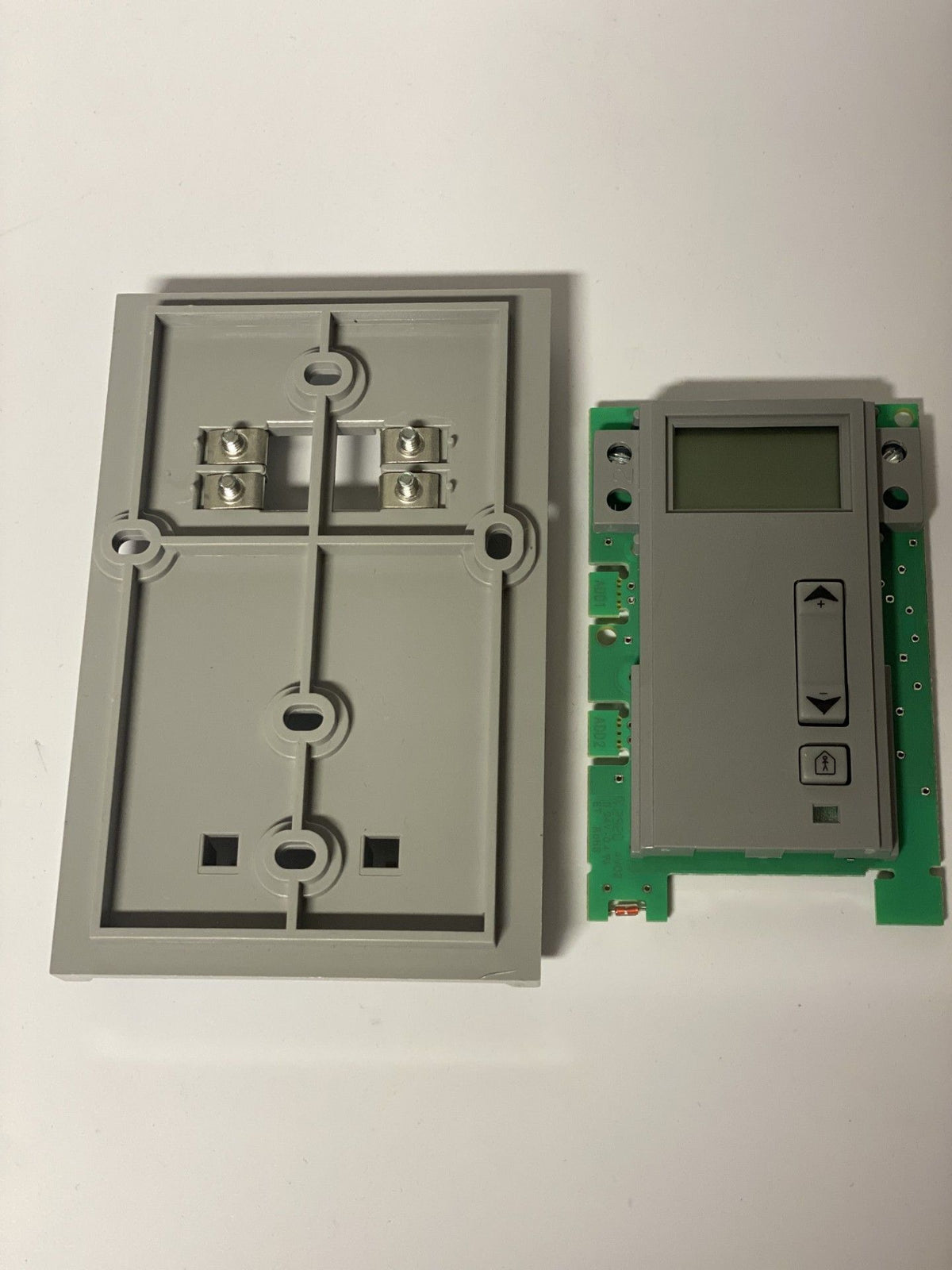 Schneider Micronet Sensor with Set Point and Override, No Cover (Schneider Automation) MN-S3-500